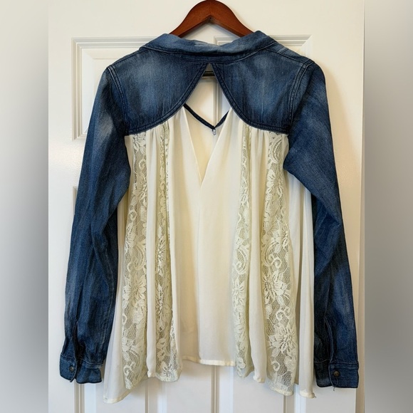 Free People Lace paneled distressed Denim Flowy Long Sleeve Top Size Medium - Picture 5 of 8